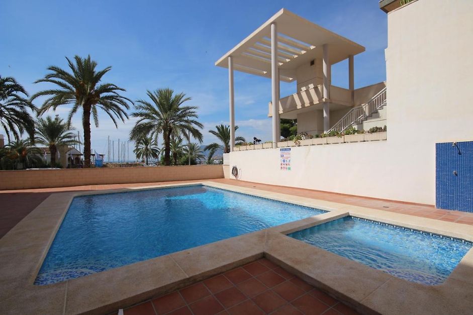 Calpe frontline to Calpe Marina 3 bed 2 bath apartment
