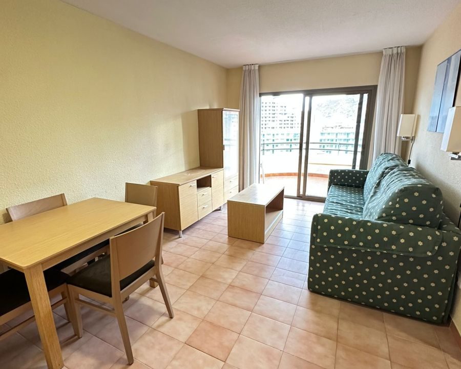 9bf9bd37-2c8b-4ad3-b277-1551c8bcafbb